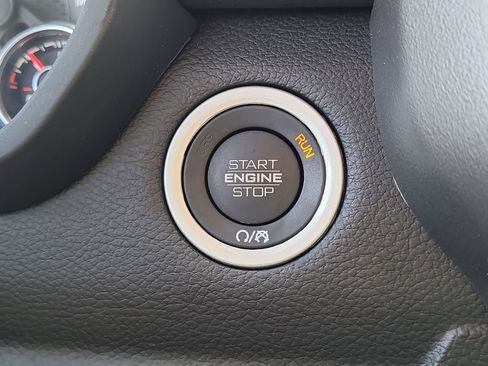 Used 2025 RAM 1500 Big Horn RWD image 30