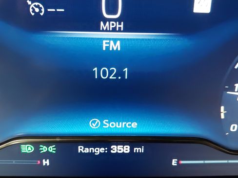 Used 2024 Chevrolet Silverado 1500 LTZ w/ Z71 Off-Road Package image 19