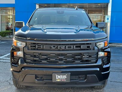 New 2026 Chevrolet Silverado 1500 Custom w/ LPO, Dark Essentials Package