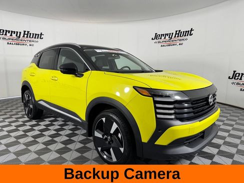 Used 2025 Nissan Kicks SR FWD image 6