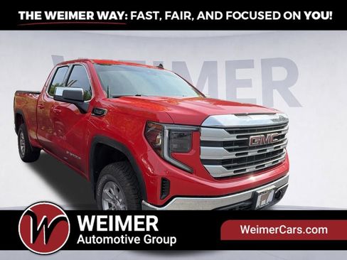 Used 2023 GMC Sierra 1500 SLE AWD/4WD image 3