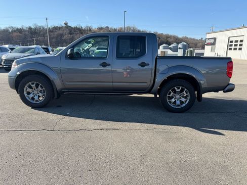 Used 2021 Nissan Frontier SV image 8