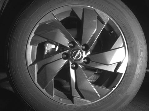 Used 2025 Nissan Rogue SV FWD image 15