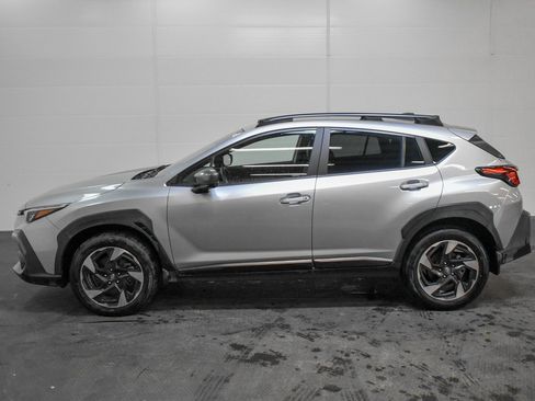 Certified 2025 Subaru Crosstrek 2.5i Limited w/ Crosstrek Mirror Package image 4