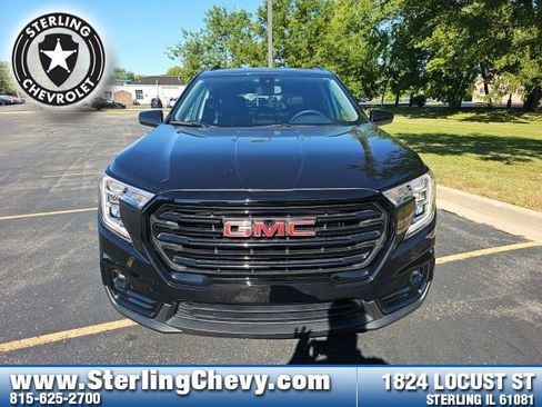 Used 2023 GMC Terrain SLT w/ Elevation Edition image 2