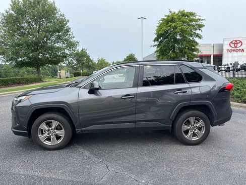 Used 2023 Toyota RAV4 XLE w/ Convenience Package FWD image 3