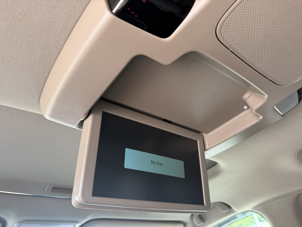 Used 2023 Honda Odyssey Elite image 11