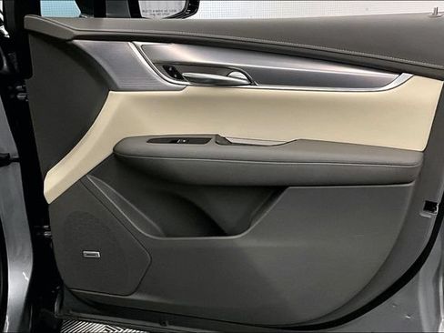 Used 2024 Cadillac XT5 Premium Luxury FWD image 22