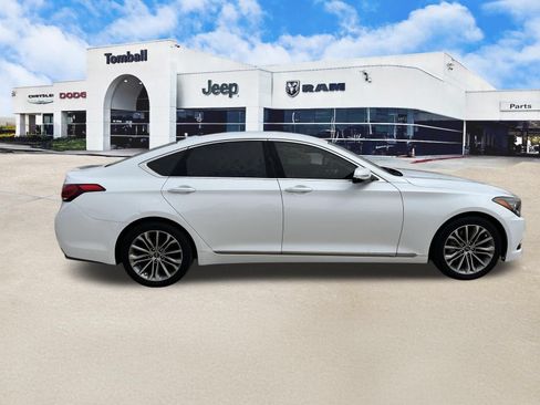 Used 2015 Hyundai Genesis 3.8 RWD image 8