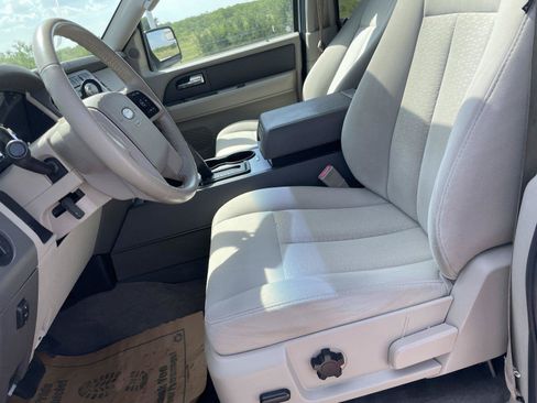Used 2012 Ford Expedition XLT RWD image 13