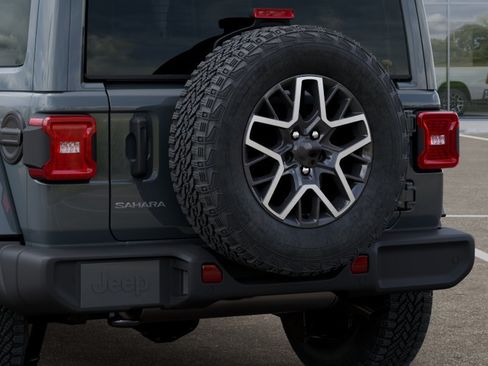 New 2026 Jeep Wrangler Unlimited Sahara AWD/4WD image 39