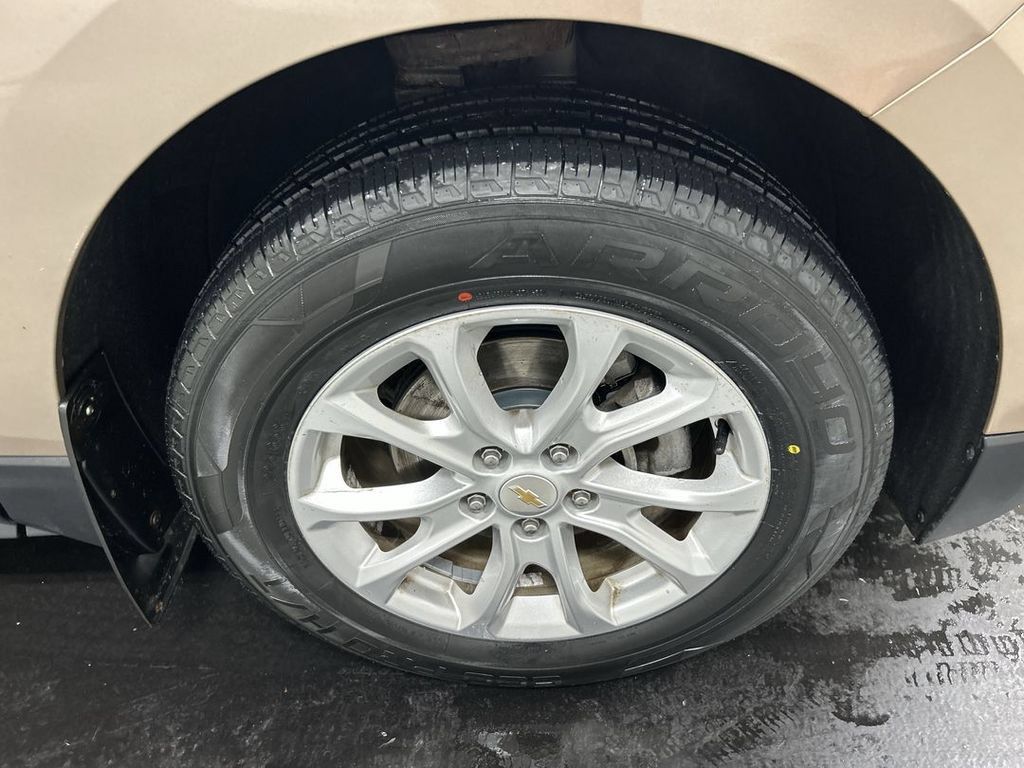 Used 2018 Chevrolet Equinox LT AWD/4WD image 8