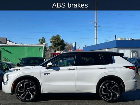 Used 2023 Mitsubishi Outlander SEL image 6