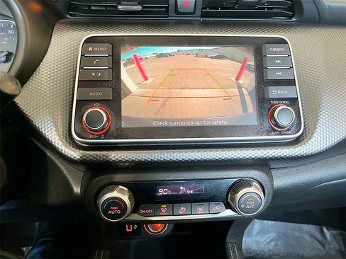 Used 2019 Nissan Kicks SV image 13