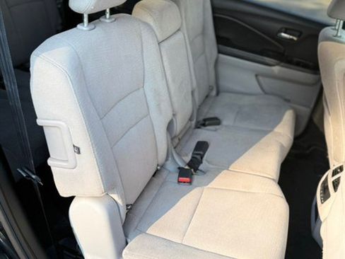 Used 2018 Honda Pilot EX image 22