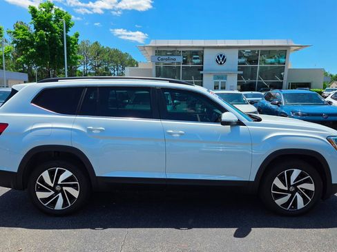 Used 2026 Volkswagen Atlas SE AWD/4WD image 3
