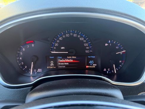 Used 2015 Cadillac SRX Luxury w/ Driver Awareness Package AWD/4WD image 19