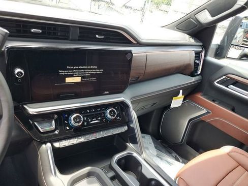 New 2026 GMC Sierra 3500 Denali Ultimate AWD/4WD image 28