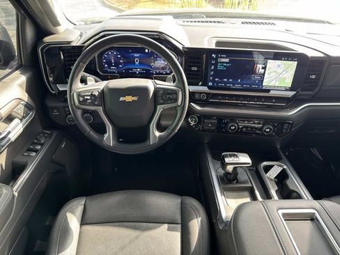 Used 2022 Chevrolet Silverado 1500 LTZ w/ LTZ Premium Package image 27