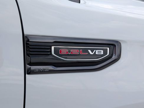 Used 2024 GMC Sierra 1500 AT4 w/ Technology Package AWD/4WD image 10
