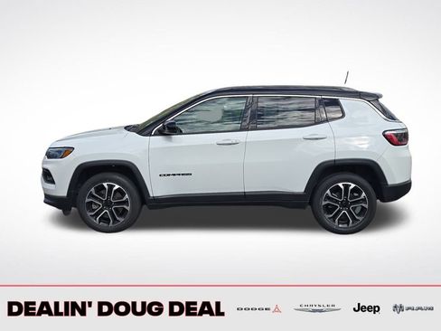 Used 2023 Jeep Compass Limited image 3