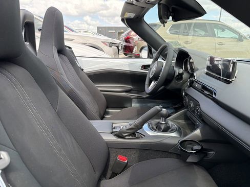 New 2026 MAZDA MX-5 Miata Club w/ Interior Package RWD image 10