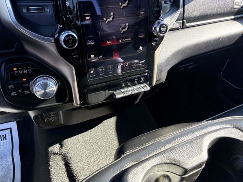 Used 2019 RAM 1500 Laramie image 14