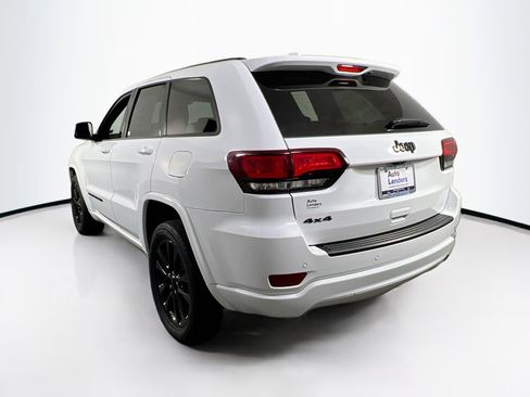 Used 2022 Jeep Grand Cherokee Laredo X image 7