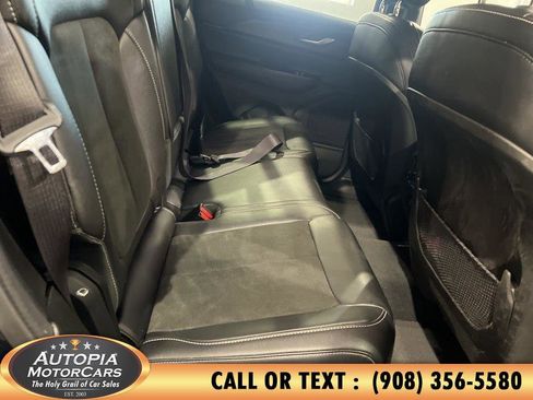 Used 2023 Jeep Grand Cherokee Altitude image 13