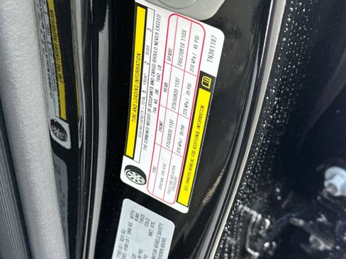 New 2026 RAM 1500 4x4 Crew Cab image 26