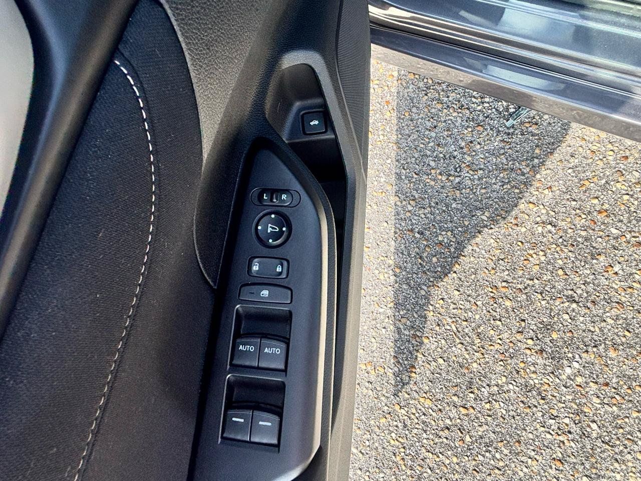 Used 2019 Honda Civic EX image 43