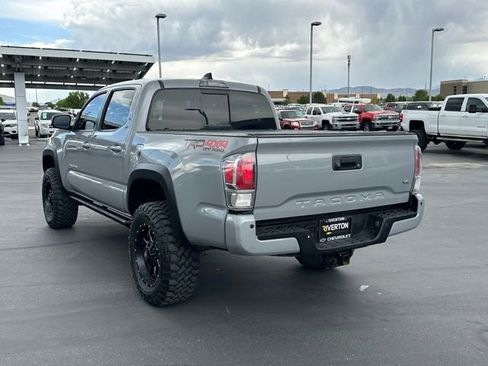 Used 2020 Toyota Tacoma TRD Off-Road w/ Technology Package AWD/4WD image 22