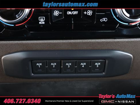 Used 2025 GMC Sierra 3500 SLT w/ SLT Premium Package image 30