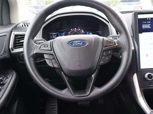 Used 2024 Ford Edge SE w/ Black Appearance Package AWD/4WD image 14