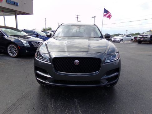 Used 2018 Jaguar F-PACE Premium AWD/4WD image 2