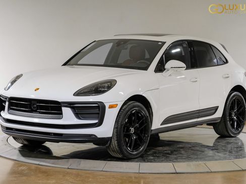 Used 2023 Porsche Macan AWD/4WD image 8