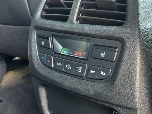 Used 2022 Honda Pilot Black Edition image 12