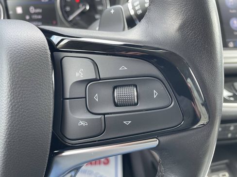 Used 2024 Buick Enclave Essence w/ Sound and Sites Package FWD image 18
