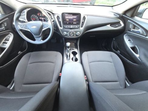 Used 2023 Chevrolet Malibu LS FWD image 29