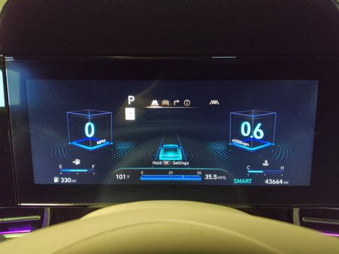 Used 2024 Hyundai Elantra SEL FWD image 23