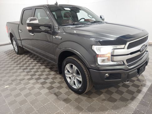 Used 2018 Ford F150 Platinum w/ Technology Package AWD/4WD image 4
