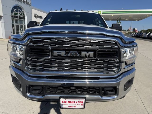 Used 2022 RAM 3500 Tradesman AWD/4WD image 2