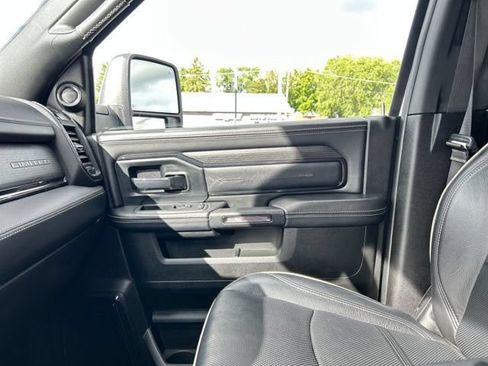 Used 2024 RAM 2500 Limited AWD/4WD image 44