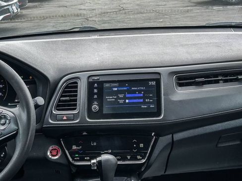 Used 2021 Honda HR-V EX image 14