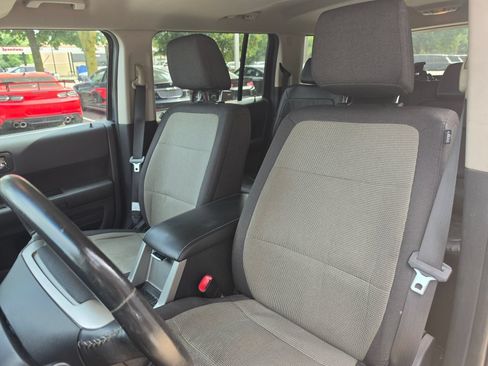Used 2011 Ford Flex SE FWD image 9