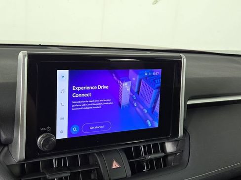 Used 2025 Toyota RAV4 XLE image 17