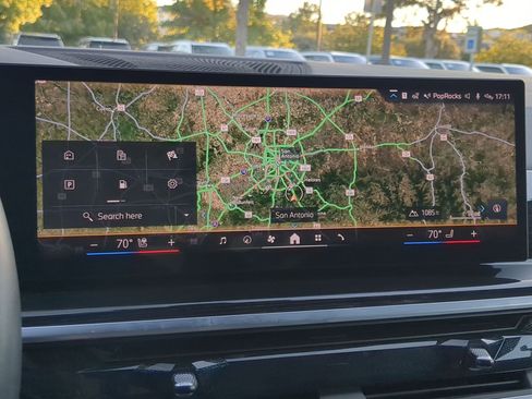 Used 2025 BMW X7 xDrive40i w/ M Sport Package image 17