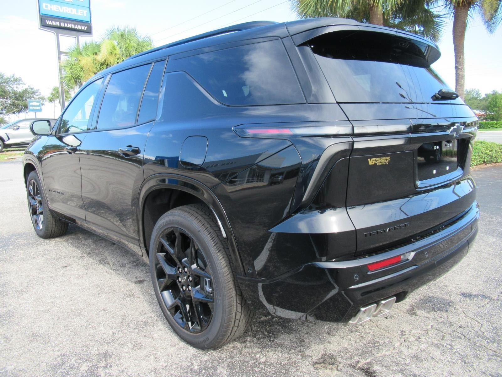 New 2026 Chevrolet Traverse RS w/ LPO, Floor Liner Package FWD image 7