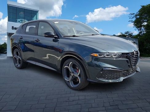 New 2026 Alfa Romeo Tonale Base w/ Quick Order Package 23H Volce image 2