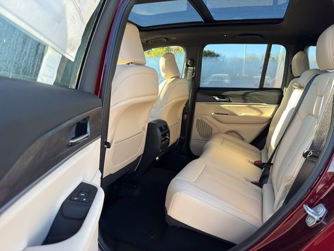 New 2025 Jeep Grand Cherokee Limited w/ Trailer Tow Package image 31